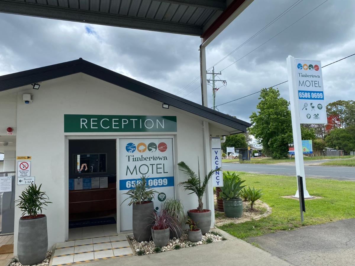 Timbertown Motel Wauchope Bagian luar foto