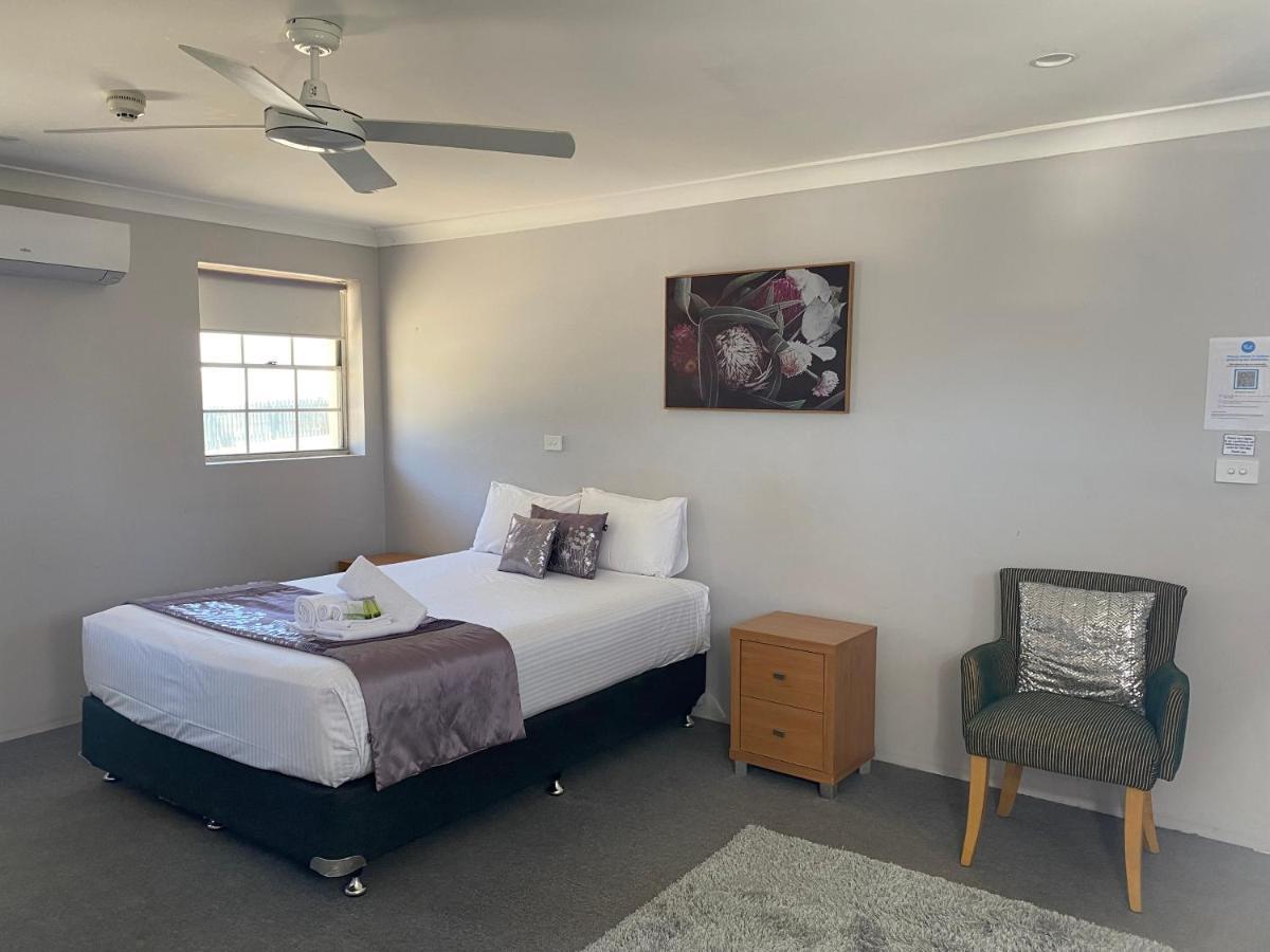 Timbertown Motel Wauchope Ruang foto